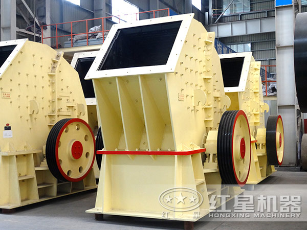 時產1000噸的錘式破碎機圖片