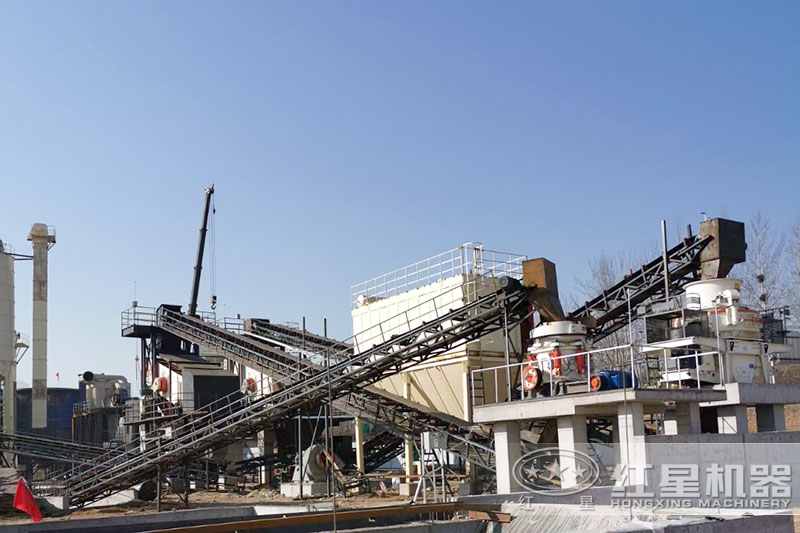 山石破碎加工客戶現(xiàn)場 山石破碎加工客戶現(xiàn)場