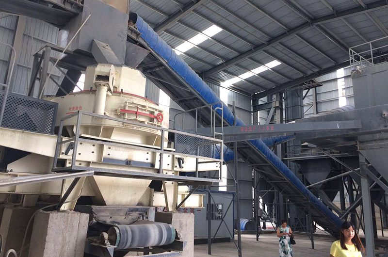 石灰石生產(chǎn)線現(xiàn)場(chǎng)實(shí)拍圖