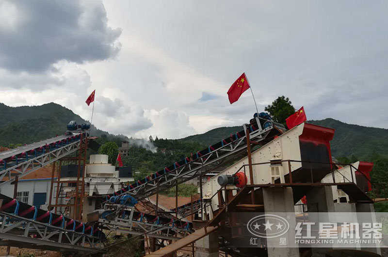 砂巖制砂現(xiàn)場(chǎng)