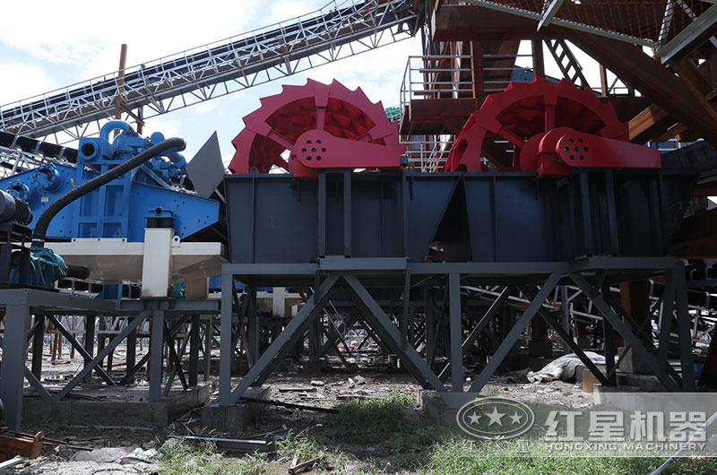 大型機(jī)制砂水洗加工客戶現(xiàn)場(chǎng)