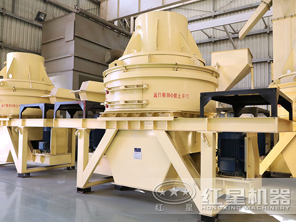 時產(chǎn)20-40噸直通沖擊式破碎機(jī)