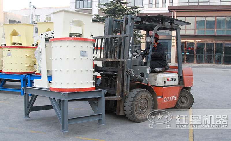 小型復(fù)合式破碎機(jī)裝車(chē) 小型復(fù)合式破碎機(jī)裝車(chē)