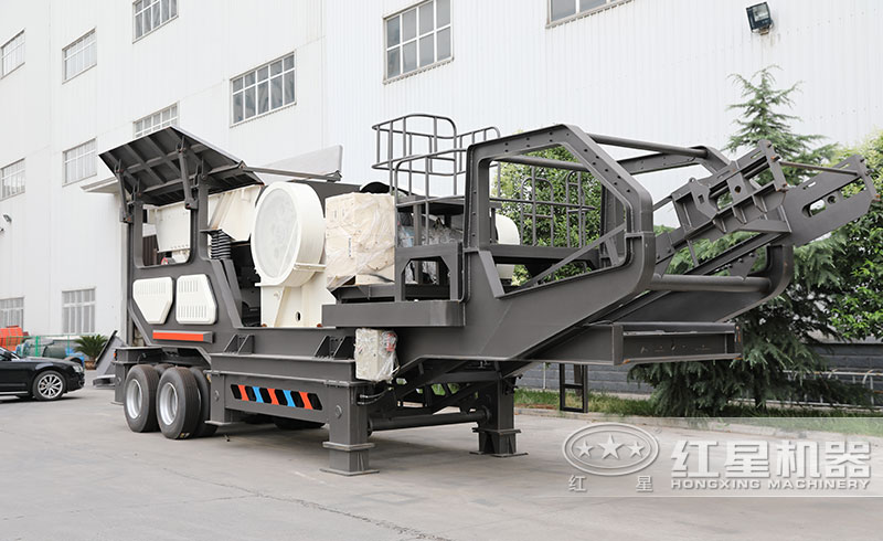 輪胎式移動(dòng)破碎機(jī)