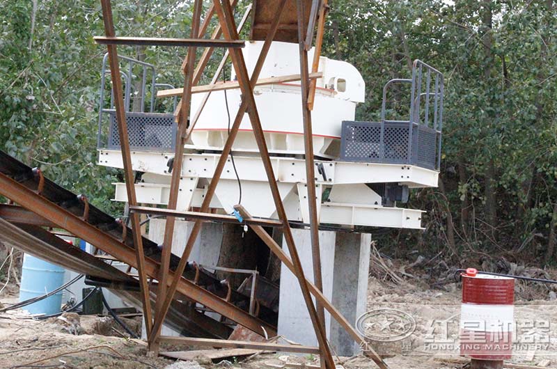 設(shè)備安裝完成，準(zhǔn)備投入生產(chǎn)