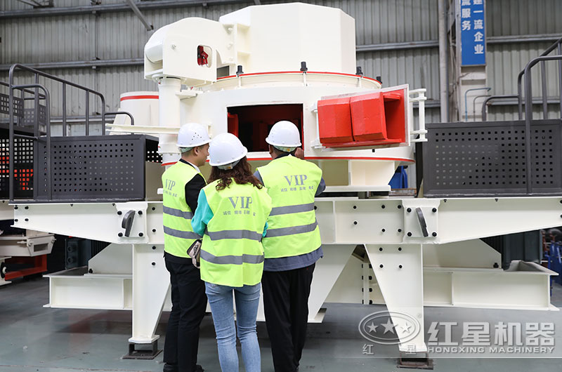 用戶到車間實(shí)地考察設(shè)備