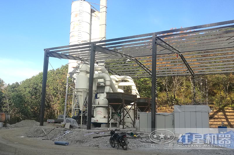 雷蒙磨粉機(jī)客戶現(xiàn)場實拍圖