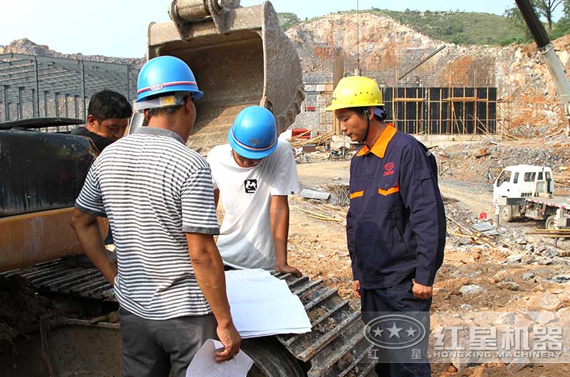 售后人員上門提供服務(wù)