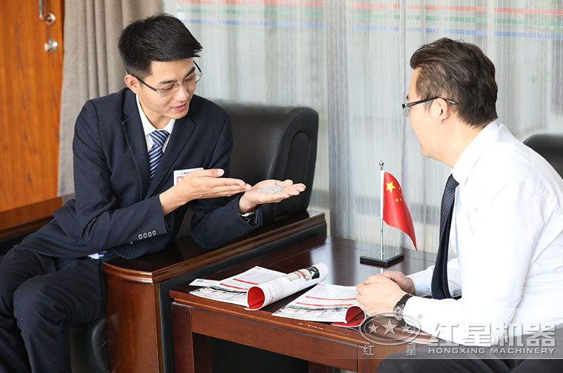 客戶(hù)帶料來(lái)廠進(jìn)行免費(fèi)咨詢(xún)，深入了解