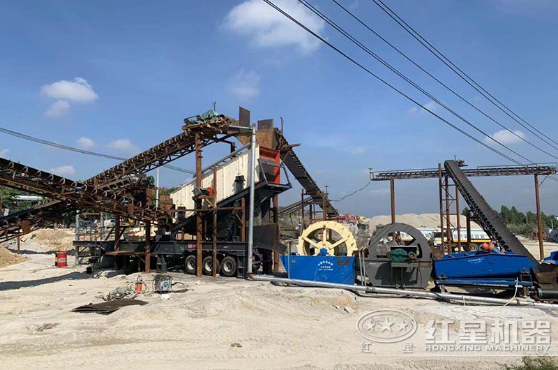 海南客戶石頭磨沙子生產(chǎn)現(xiàn)場實(shí)拍圖片