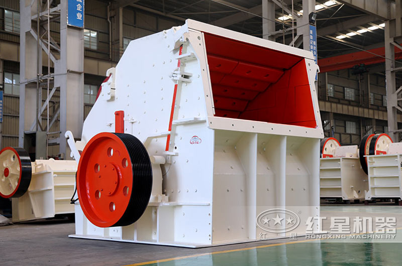 反擊式破碎機(jī)，傳統(tǒng)的中細(xì)碎設(shè)備，價格優(yōu)惠