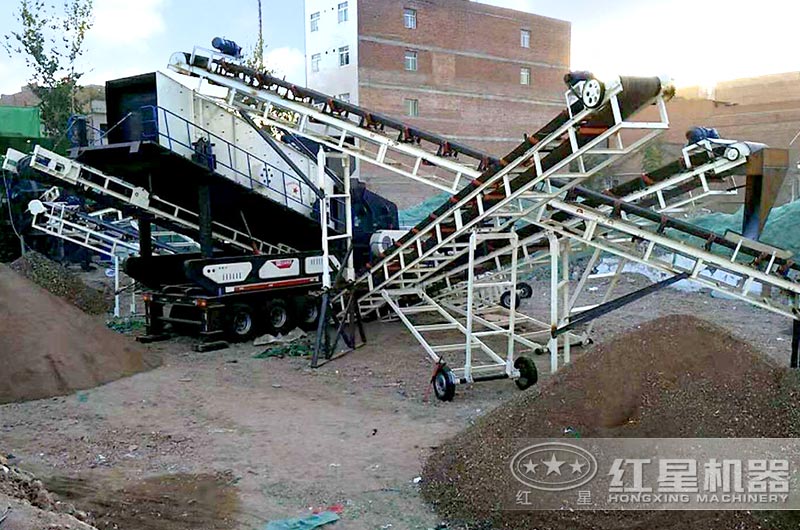 移動破碎機(jī) 移動破碎機(jī)