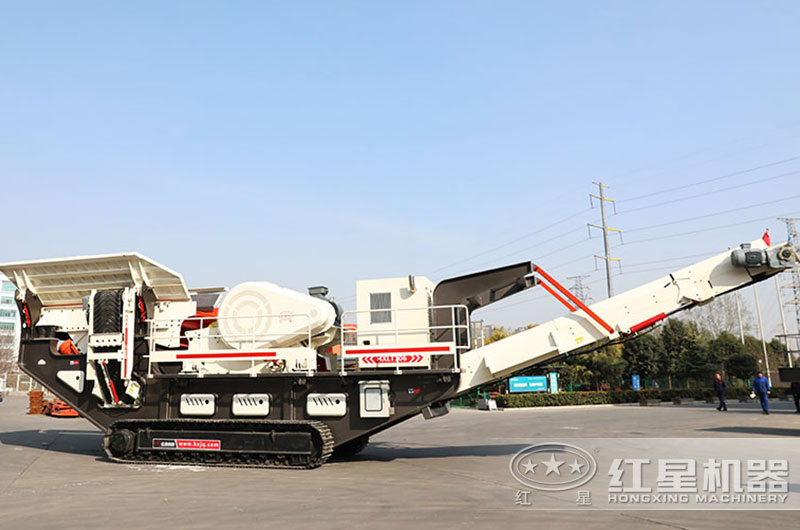 移動式破碎機適應(yīng)性強、方便靈活