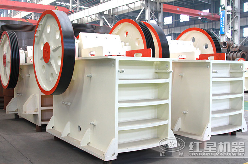 顎式破碎機(jī)廠區(qū)實拍圖