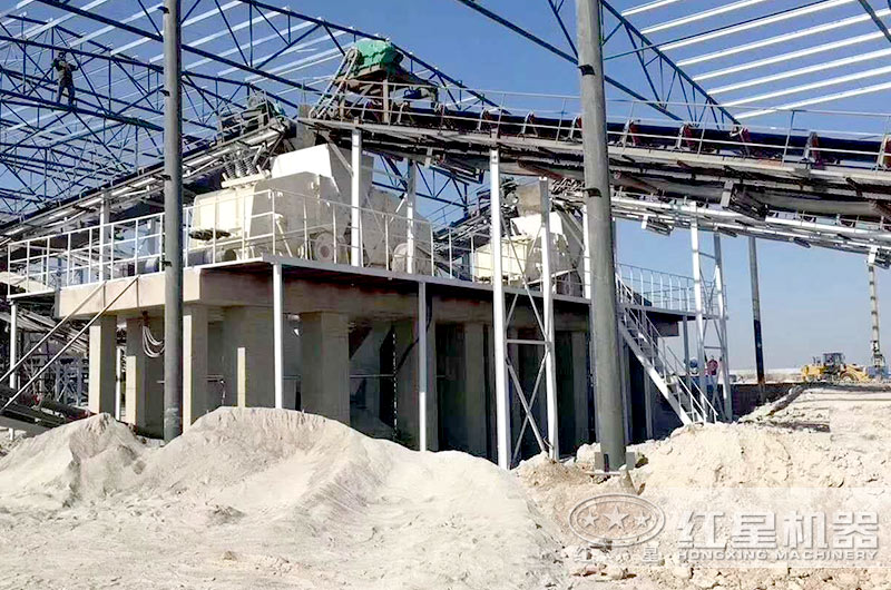 河北大型砂石廠內(nèi)，1210反擊破運(yùn)行中