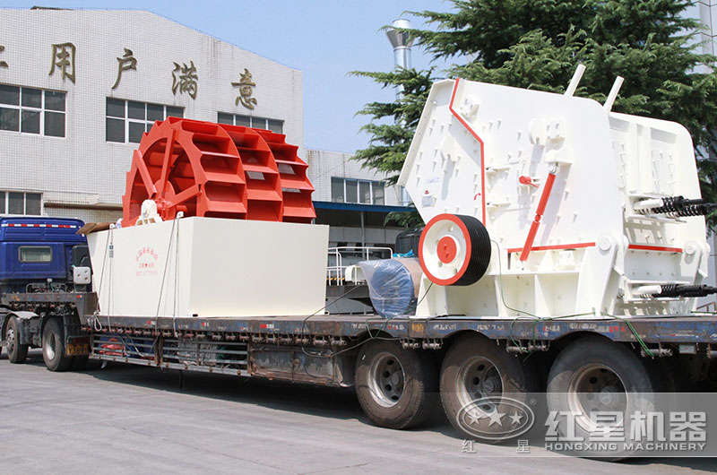 1520反擊破碎機(jī)發(fā)貨啦！前往山東！