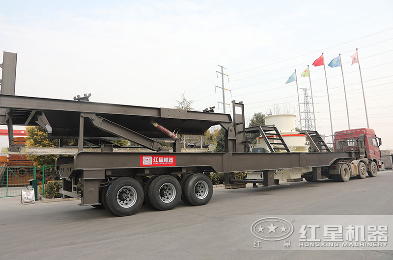 移動(dòng)混凝土破碎設(shè)備發(fā)貨現(xiàn)場(chǎng)