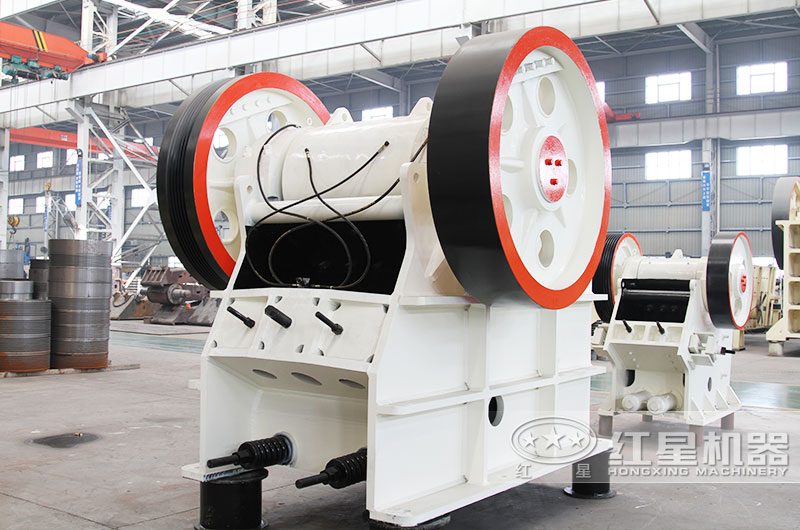 鄂式破碎機 鄂式破碎機